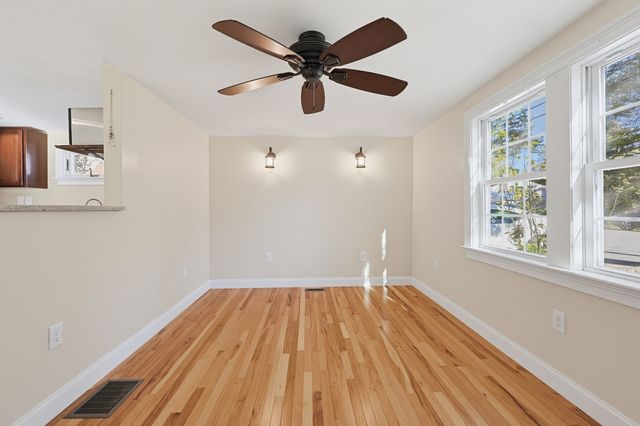 116 Lakeshore Dr, Blackstone, MA 01504