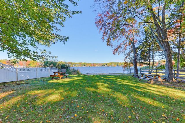116 Lakeshore Dr, Blackstone, MA 01504