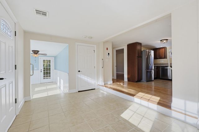 116 Lakeshore Dr, Blackstone, MA 01504