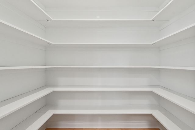 6705 W 91st Place, Oak Lawn, IL 60453