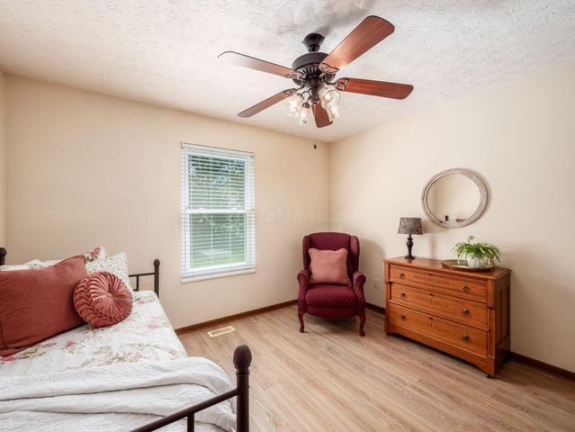 7899 Leaview Drive, Columbus, OH 43235