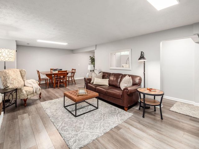 7899 Leaview Drive, Columbus, OH 43235