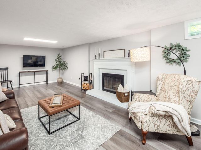 7899 Leaview Drive, Columbus, OH 43235