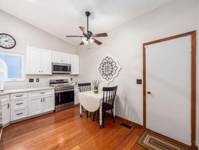 7899 Leaview Drive, Columbus, OH 43235