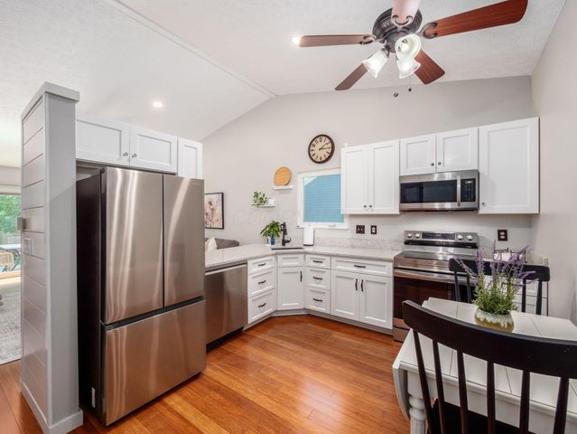 7899 Leaview Drive, Columbus, OH 43235