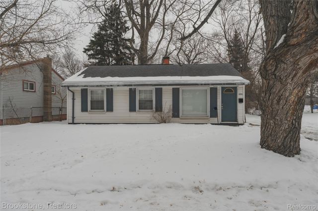 694 Emerson Avenue, Pontiac, MI 48340