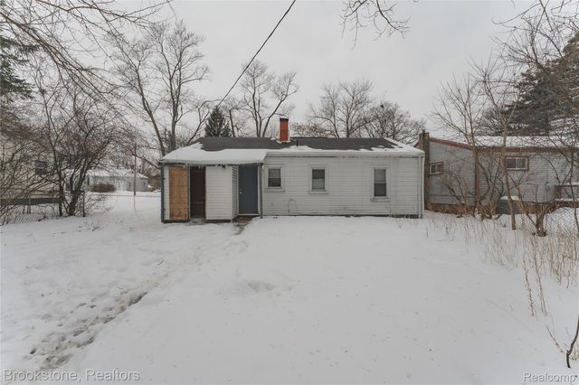694 Emerson Avenue, Pontiac, MI 48340