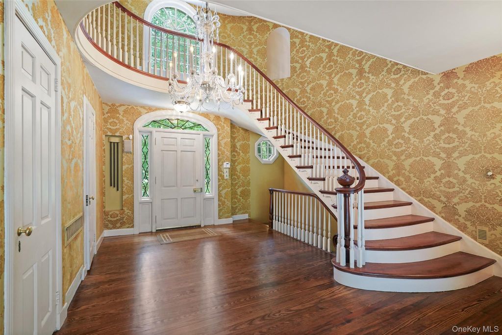 51 Kenilworth Road, Rye, NY 10580 — photo 5