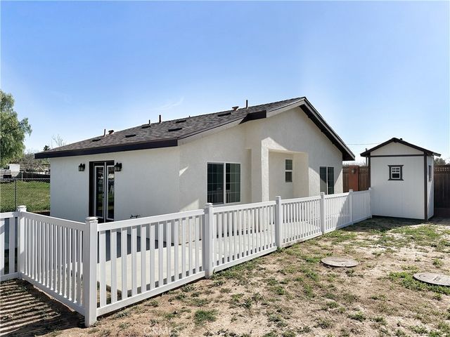 8690 Tourmaline Court, Jurupa Valley, CA 92509