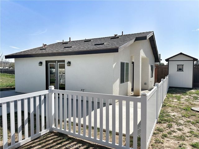8690 Tourmaline Court, Jurupa Valley, CA 92509