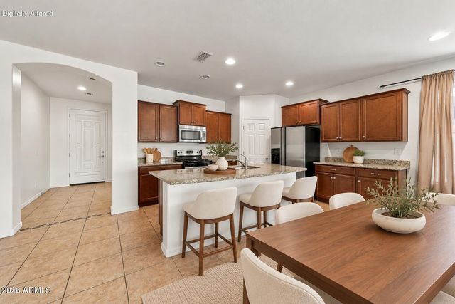 180 W WISTERIA Place, Chandler, AZ 85248