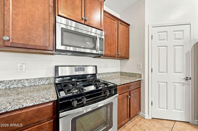 180 W WISTERIA Place, Chandler, AZ 85248