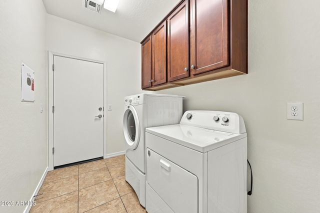 180 W WISTERIA Place, Chandler, AZ 85248