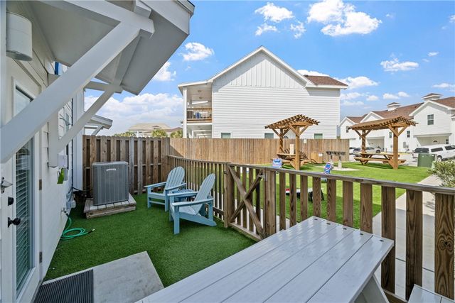 15102 KOKOMO Dr, Corpus Christi, TX 78418