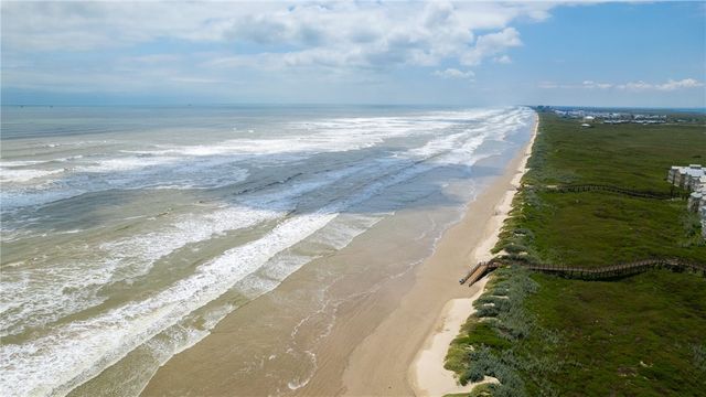 15102 KOKOMO Dr, Corpus Christi, TX 78418