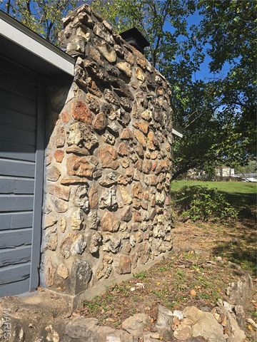 102 Branch Lane, Crocker, MO 65452