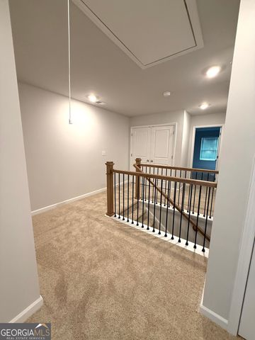 401 Lanier Circle, Woodstock, GA 30189