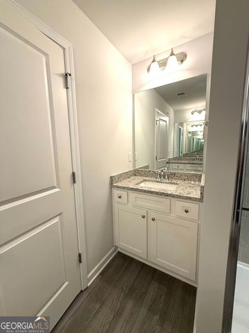 401 Lanier Circle, Woodstock, GA 30189