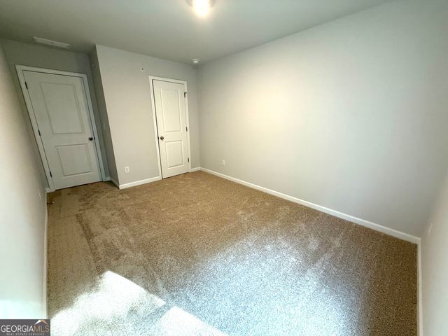 401 Lanier Circle, Woodstock, GA 30189