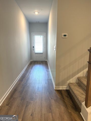 401 Lanier Circle, Woodstock, GA 30189