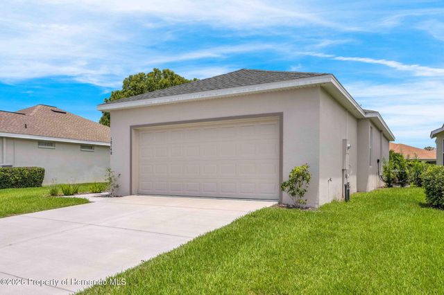 10148 Duffy Circle, Weeki Wachee, FL 34613