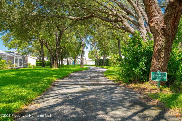 10148 Duffy Circle, Weeki Wachee, FL 34613