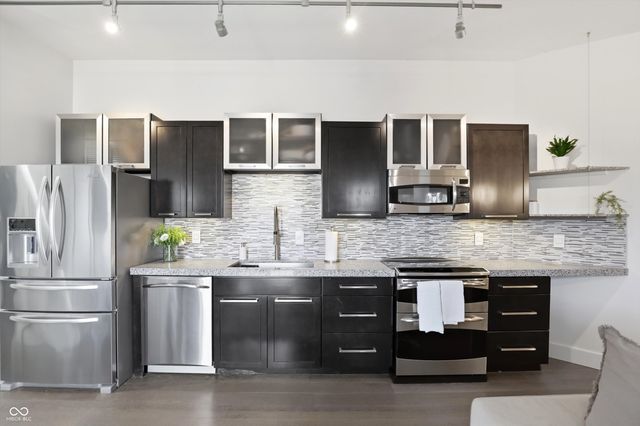825 N Delaware Street 3B, Indianapolis, IN 46204
