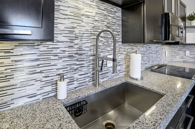 825 N Delaware Street 3B, Indianapolis, IN 46204