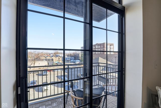 825 N Delaware Street 3B, Indianapolis, IN 46204