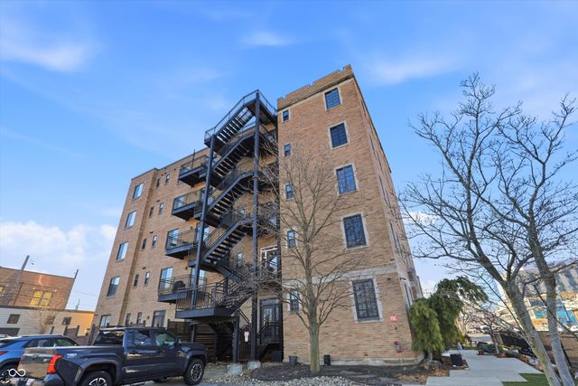 825 N Delaware Street 3B, Indianapolis, IN 46204