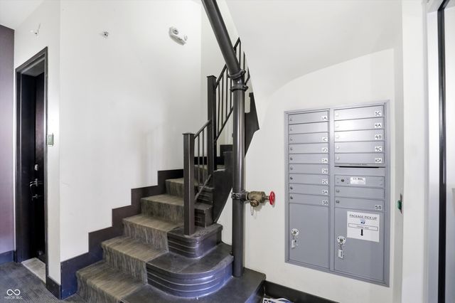 825 N Delaware Street 3B, Indianapolis, IN 46204