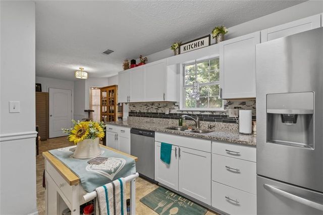 1003 Ola Dale Drive, Mcdonough, GA 30252