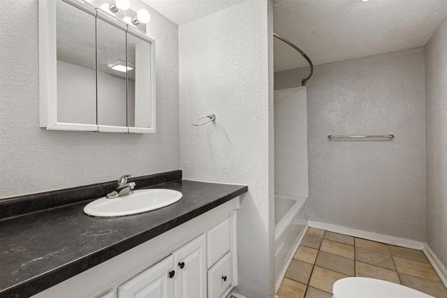 525 N Arlington Street, Kalamazoo, MI 49006