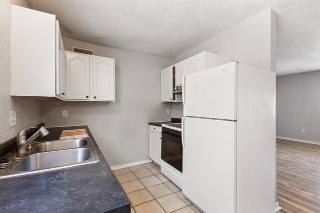 525 N Arlington Street, Kalamazoo, MI 49006