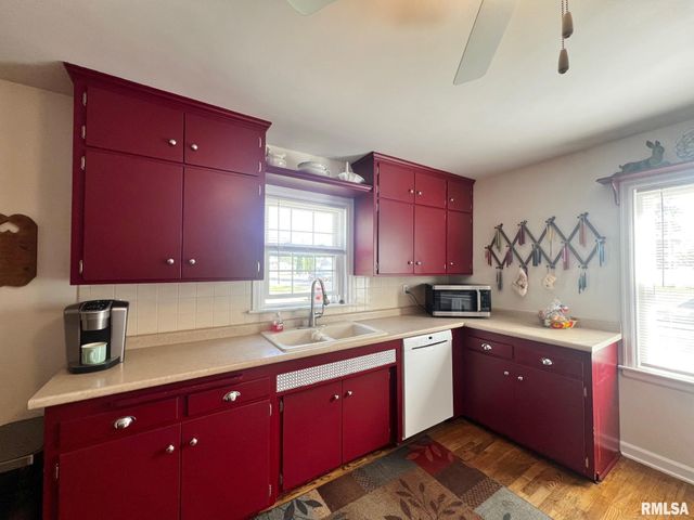 10105 W KNOX Street, Edwards, IL 61528