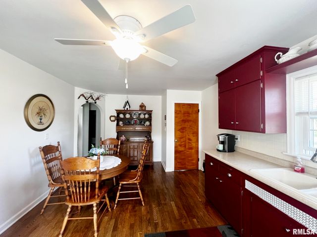 10105 W KNOX Street, Edwards, IL 61528