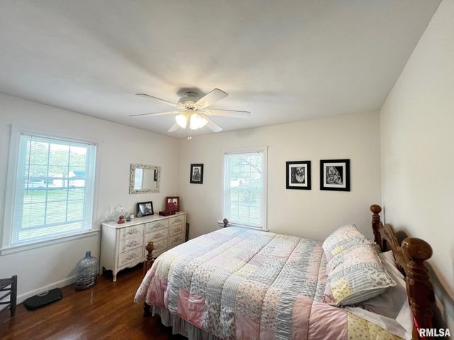 10105 W KNOX Street, Edwards, IL 61528