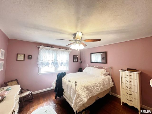 10105 W KNOX Street, Edwards, IL 61528