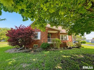 10105 W KNOX Street, Edwards, IL 61528