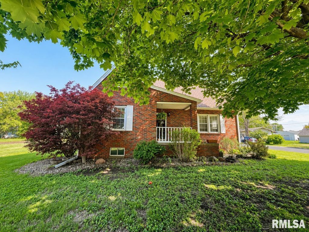 10105 W KNOX Street, Edwards, IL 61528
