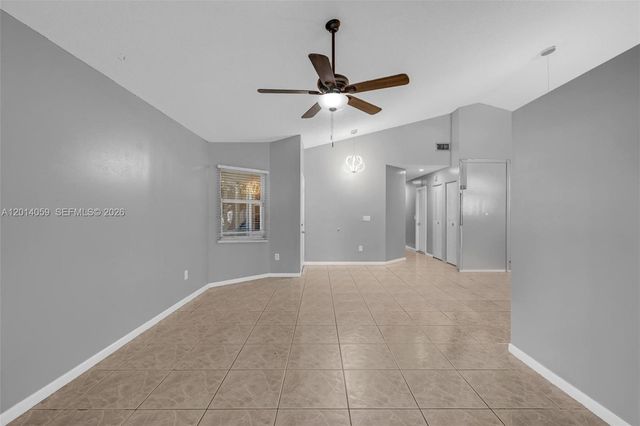1308 E Glen Oak Rd 1308, North Lauderdale, FL 33068
