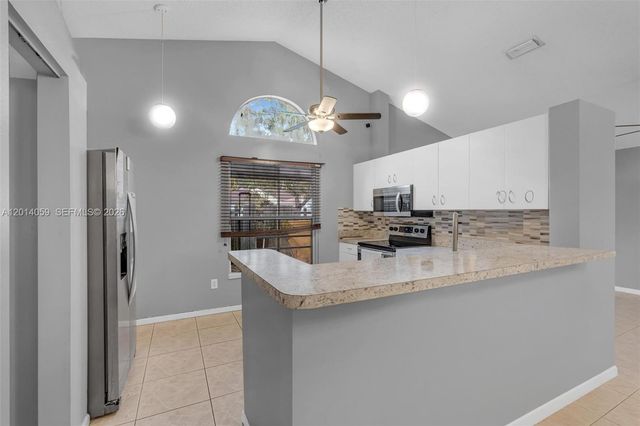 1308 E Glen Oak Rd 1308, North Lauderdale, FL 33068