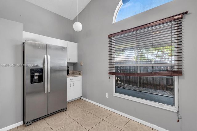 1308 E Glen Oak Rd 1308, North Lauderdale, FL 33068