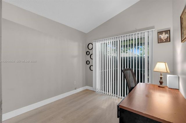 1308 E Glen Oak Rd 1308, North Lauderdale, FL 33068