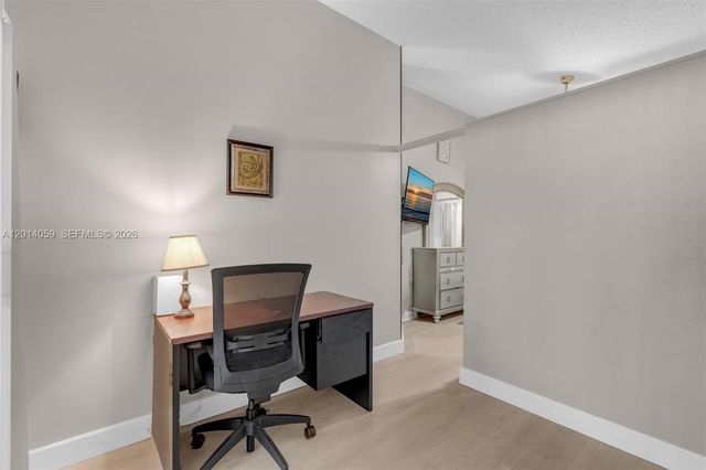 1308 E Glen Oak Rd 1308, North Lauderdale, FL 33068