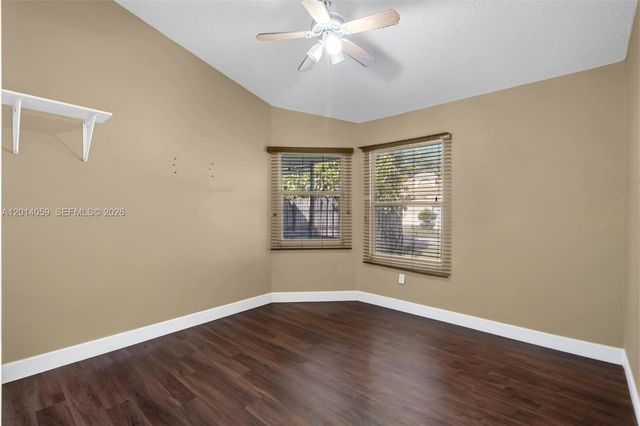 1308 E Glen Oak Rd 1308, North Lauderdale, FL 33068