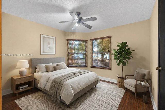 1308 E Glen Oak Rd 1308, North Lauderdale, FL 33068