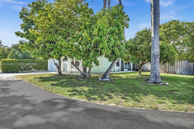 1308 E Glen Oak Rd 1308, North Lauderdale, FL 33068