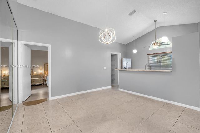 1308 E Glen Oak Rd 1308, North Lauderdale, FL 33068