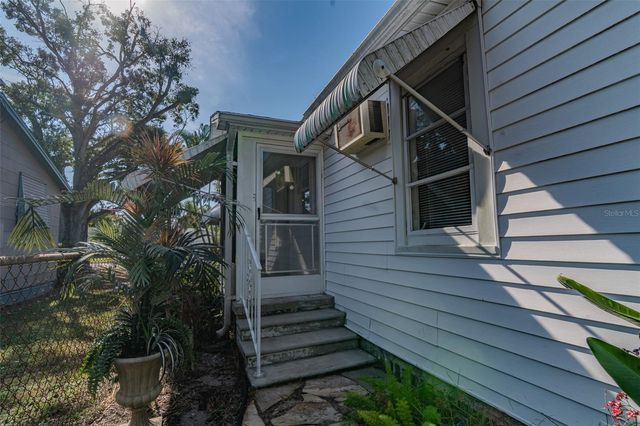 1425 34TH AVENUE N, St Petersburg, FL 33704